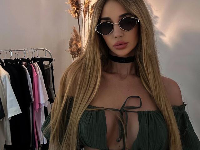 PlayfullBella-hot - Live porn &amp; sex cam - 29196146