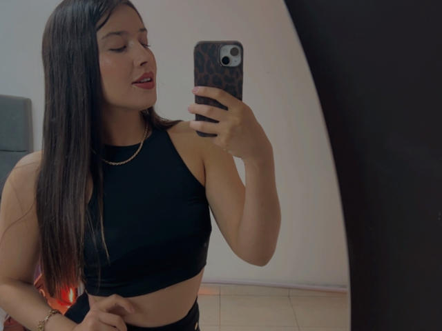 EmmaLombardi - Live porn &amp; sex cam - 29204075