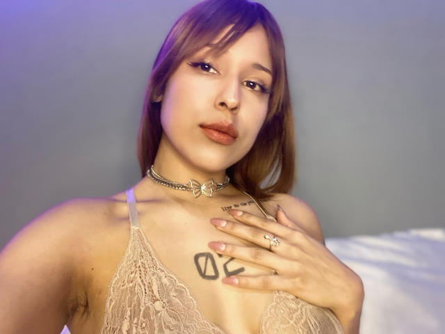 KiaraHernandezX - сексуальная веб-камера в реальном времени - 29210306