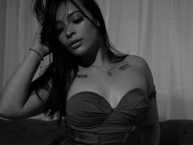 MiaMillerr69 - Live sexe cam - 29214638