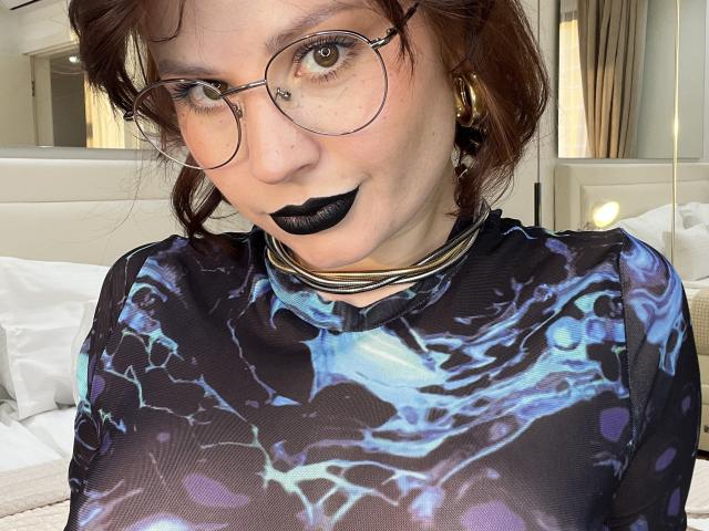 MedeaAllure - Live porn &amp; sex cam - 29221454