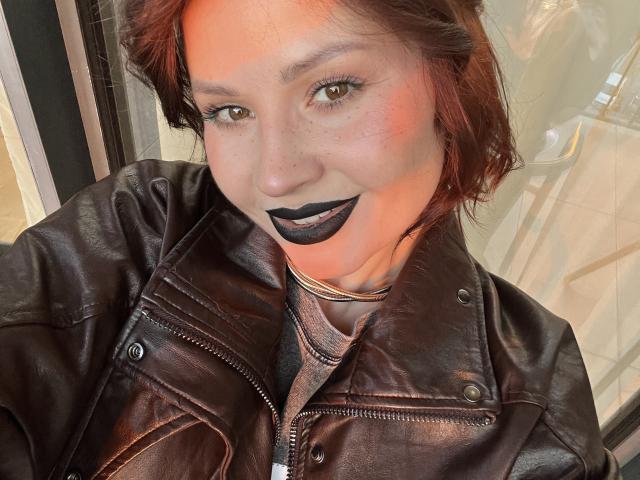 MedeaAllure - Live porn &amp; sex cam - 29221460