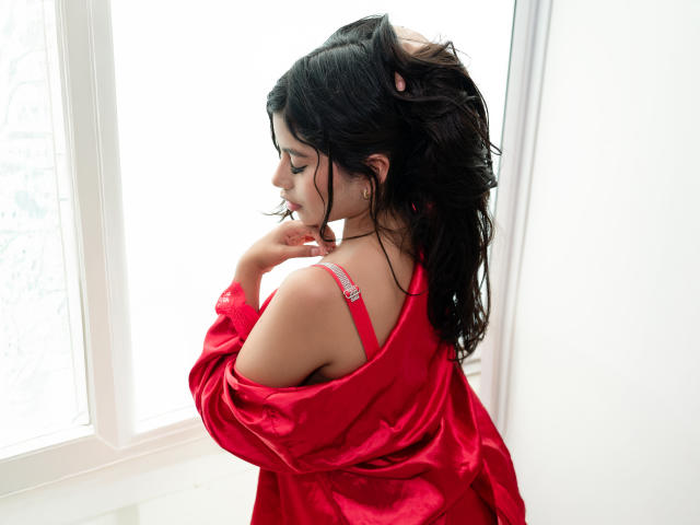 ChloeLaurents - Sexe cam en vivo - 29222213