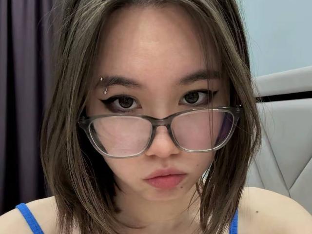 EmelineLattig - Sexe cam en vivo - 29225054