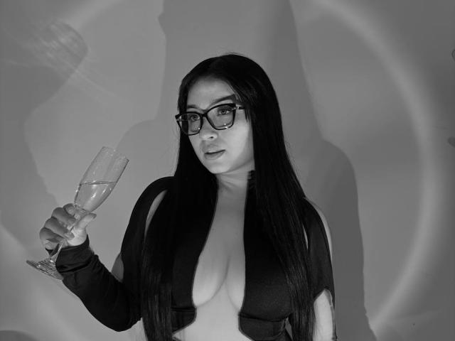 LunaBellaHotty - Live sex cam - 29228603