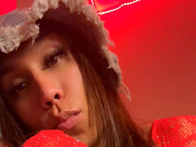 GeraldineSuan - сексуальная веб-камера в реальном времени - 29228909