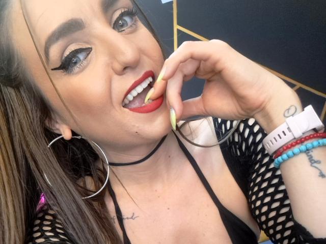 WildBlondy69 - Live sex cam - 29229950