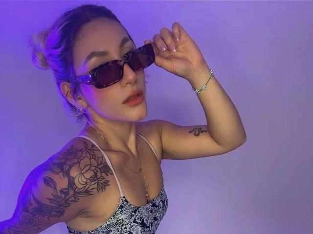 EmilyRobertts - Sexe cam en vivo - 29235065