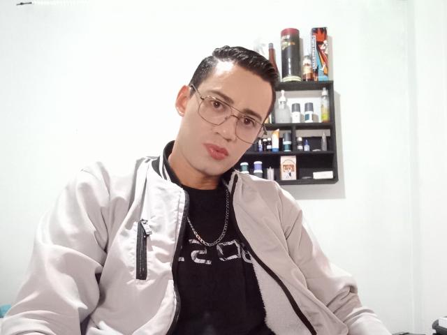 LucianoZ - Live sexe cam - 29236361