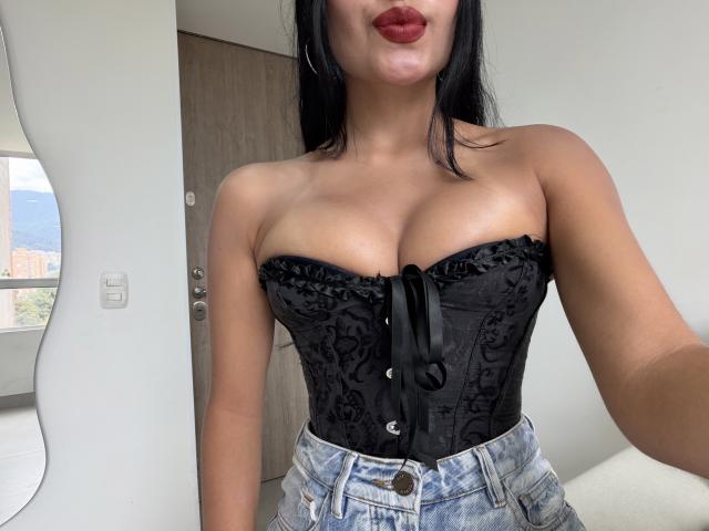 EmilyJensenn - Live sex cam - 29241191