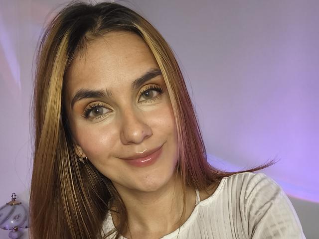 AmelieLautrec - Live sex cam - 29245772