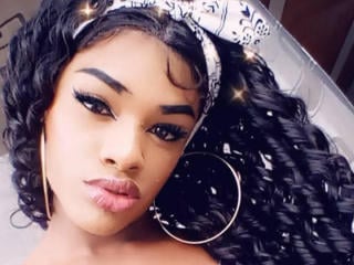 Watch  LaMonroe live on XLoveCam