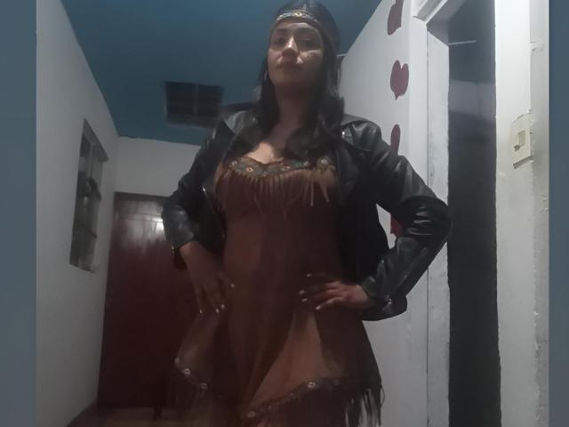 ArianithaXox - Live Sex Cam - 29255225