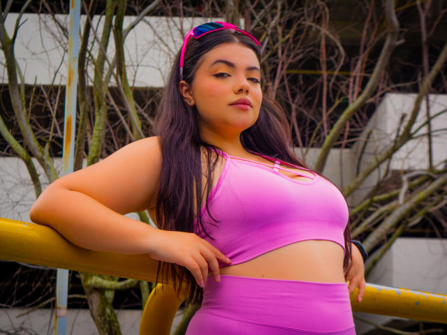 LaraJames - Live sex cam - 29290667