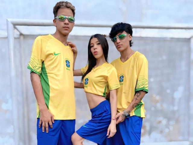 OnlyTrio - Live porn &amp; sex cam - 29290892