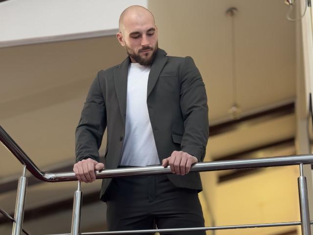 AdamJameson - Live porn &amp; sex cam - 29295305