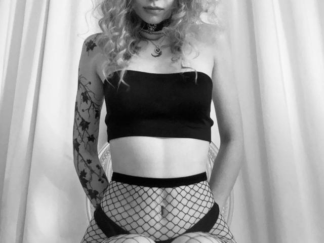 LunaBell - Live porn &amp; sex cam - 29295446