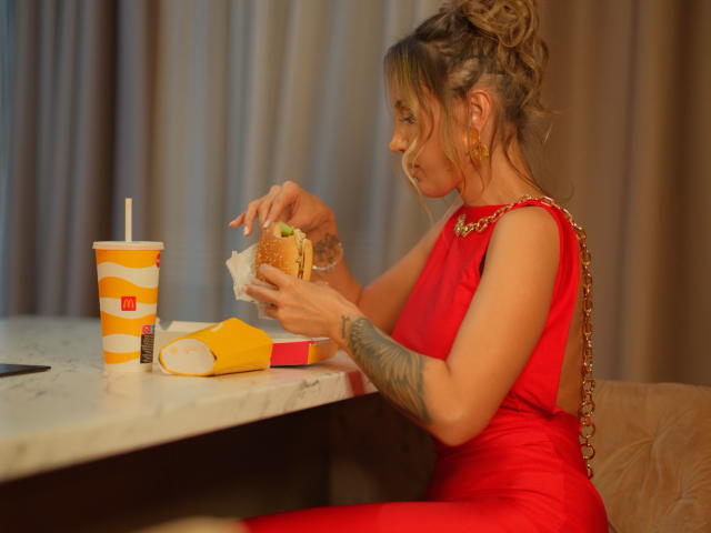 EvelynEvy - Live Sex Cam - 29299856