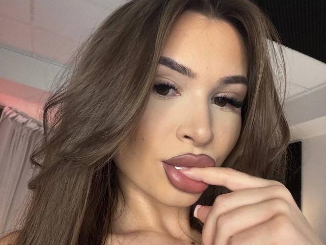 KyssaraPlay - Live Sex Cam - 29300390