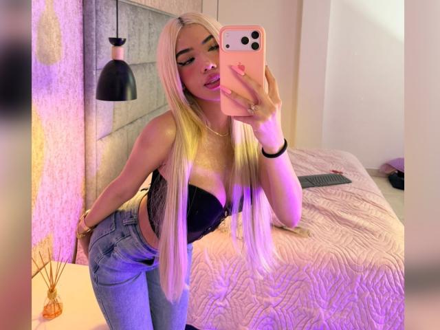 ChristieGarci - Live sex cam - 29303927