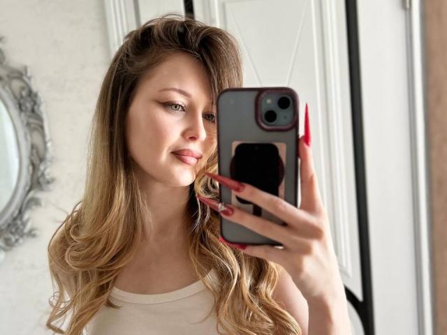 AnnamariaVillarin - Live sexe cam - 29306195