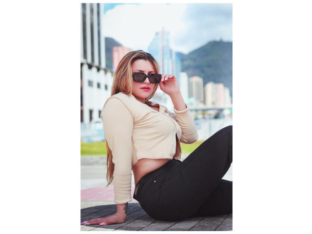 SaraWestt - Camera khiêu dâm &amp; quyến rũ trực tiếp - 29308520