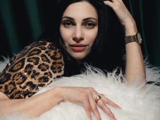 Watch  BeatriceLovely live on XLoveCam