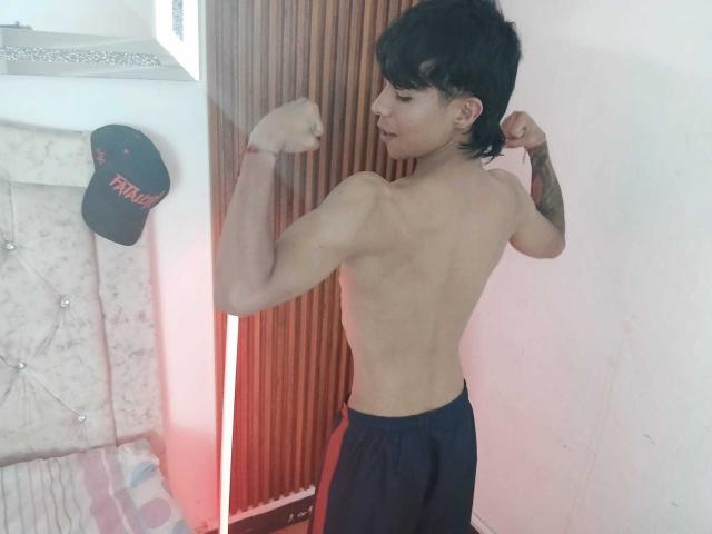 SexlyMan - Sexe cam en vivo - 29323946