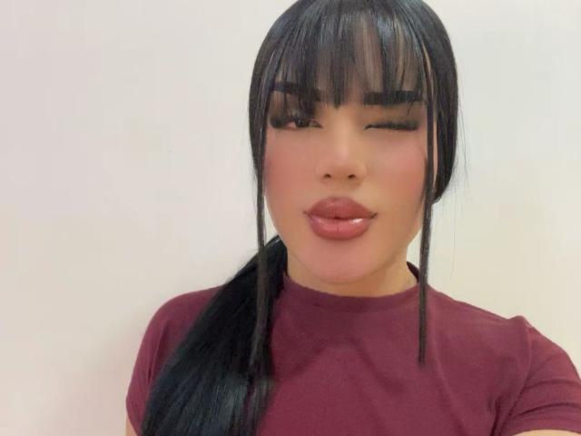 GlossyyBratz - Live porn &amp; sex cam - 29325071