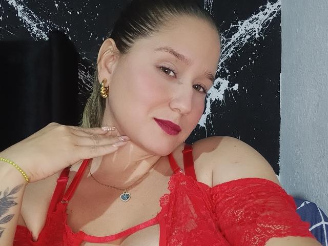 AlexaHotSeins - Élő pornó és szexkamera - 29335757