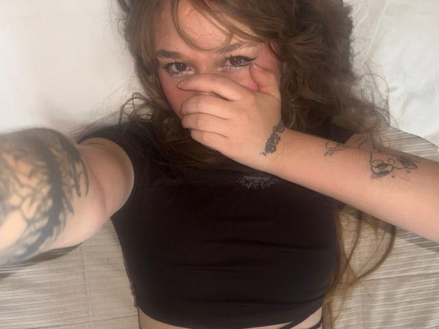 UwuMaddiee - Sexe cam en vivo - 29341253