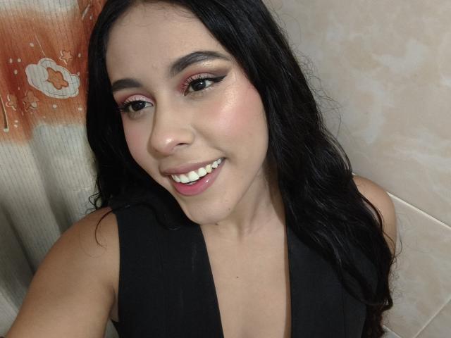 MarilynHills - Live sex cam - 29344598