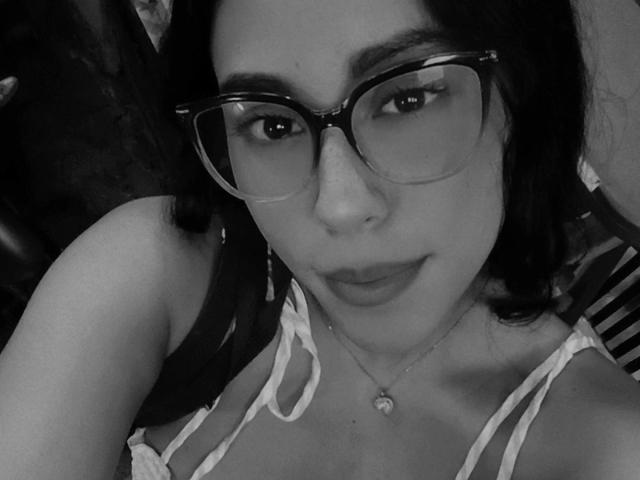 MarilynHills - Live porn &amp; sex cam - 29345375
