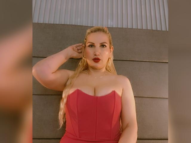 GiuliaAddams - Live porn &amp; sex cam - 29349578