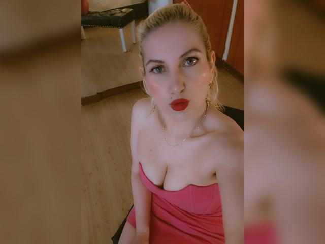 GiuliaAddams - Live porno og sexkamera - 29349599
