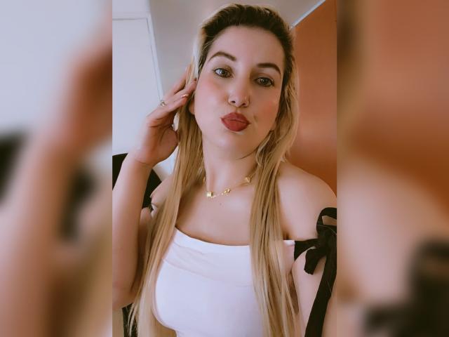 GiuliaAddams - Live sex cam - 29349698