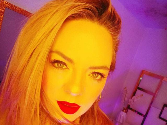 AvaMia - Live porn &amp; sex cam - 29350391