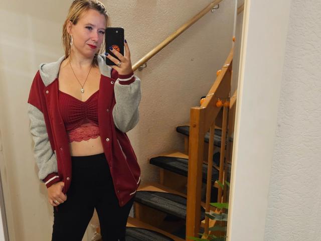 Lea-sommer-hot - Live sexe cam - 29350469