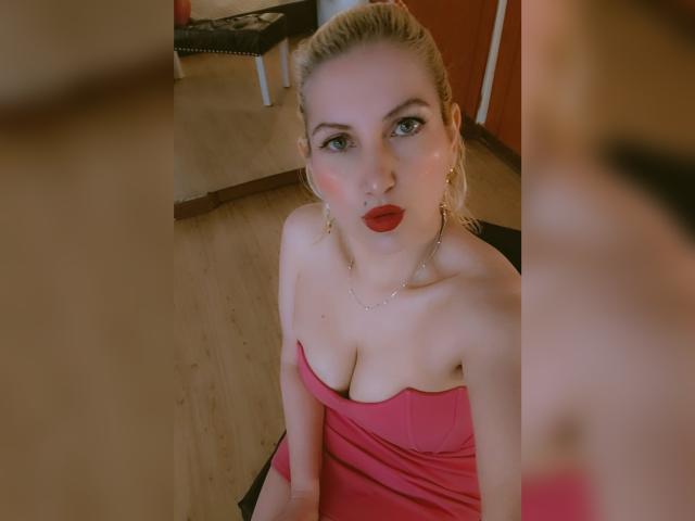 GiuliaAddams - Sexe cam en vivo - 29350544