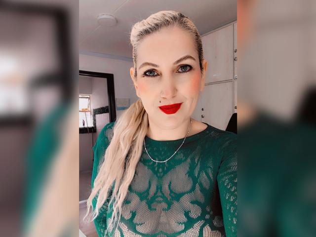 GiuliaAddams - Live sex cam - 29350559