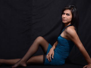 AlessandraHot - Chat exciting with a black hair Ladyboy 