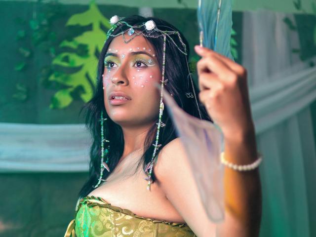 RoxanneHan - Live sexe cam - 29358200