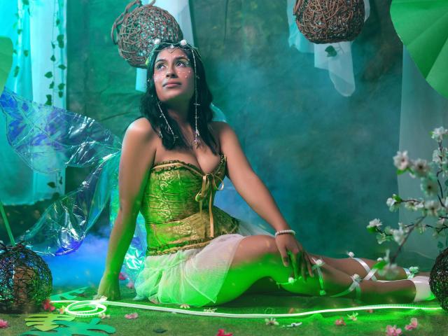 RoxanneHan - Live sexe cam - 29358206