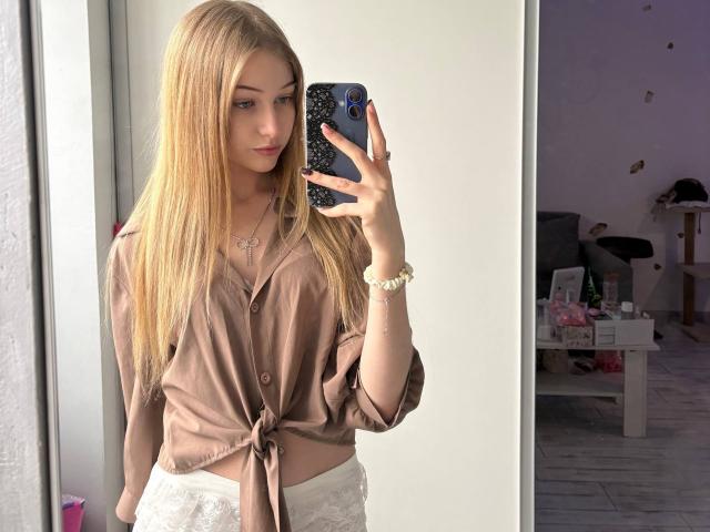 CarlynFreiser - Sexe cam en vivo - 29359001