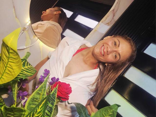 MirandaCeleste - Live sexe cam - 29359115