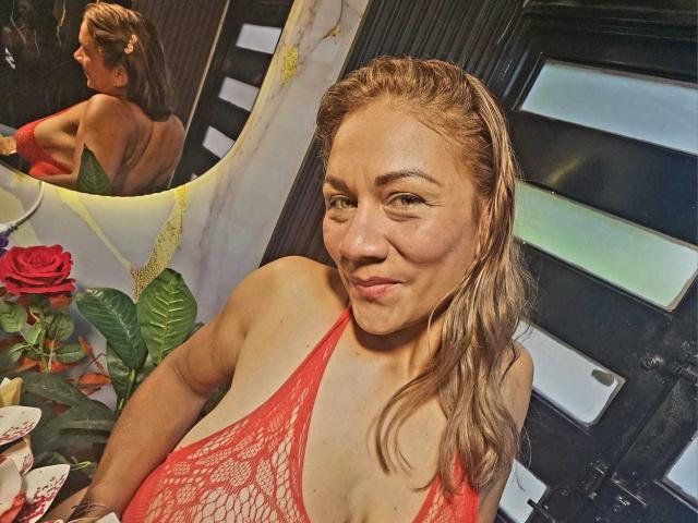 MirandaCeleste - Live sexe cam - 29359136