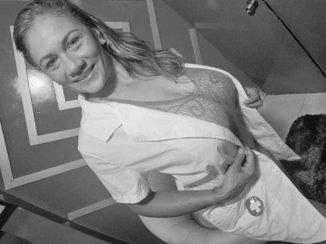 MirandaCeleste - Live sexe cam - 29359142