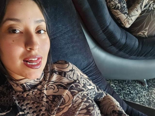 CarmilleZlata - Live porn &amp; sex cam - 29359919