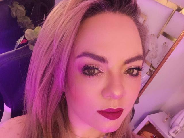 AvaMia - Live porn &amp; sex cam - 29362907