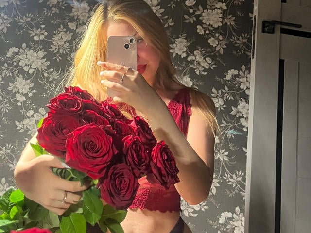 NicoleHrum - Live sexe cam - 29366447